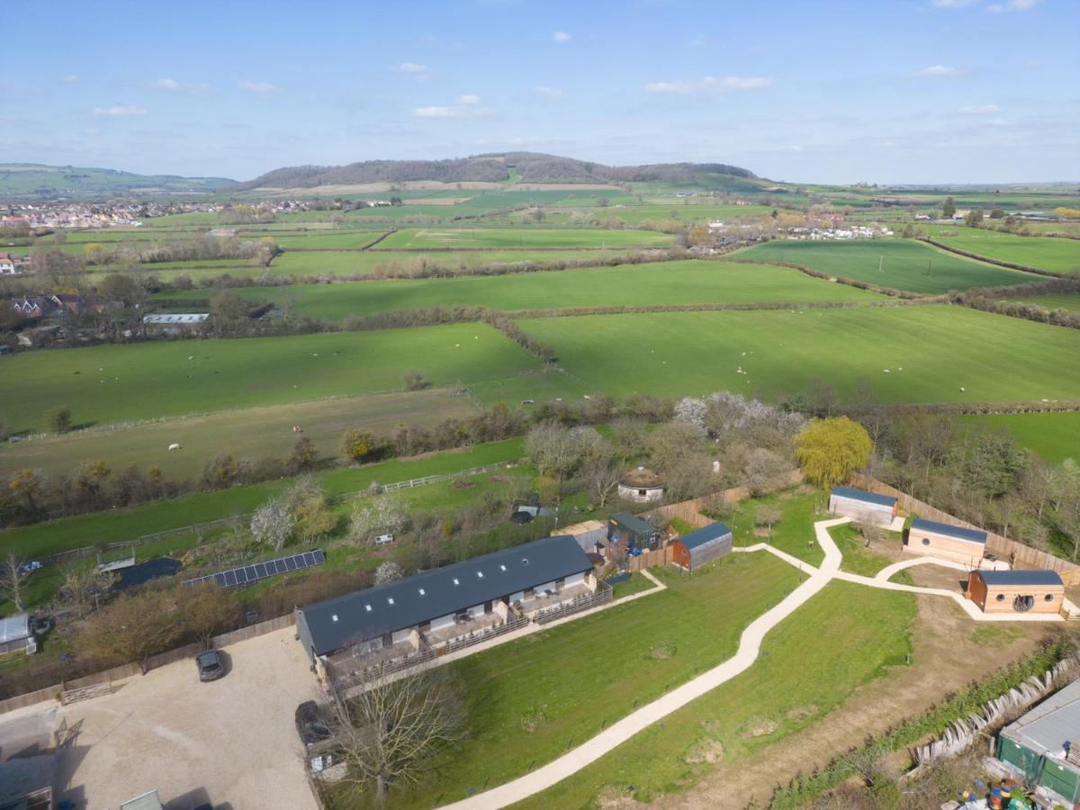 Вилла Laburnum Farm Estate Alderton  Экстерьер фото