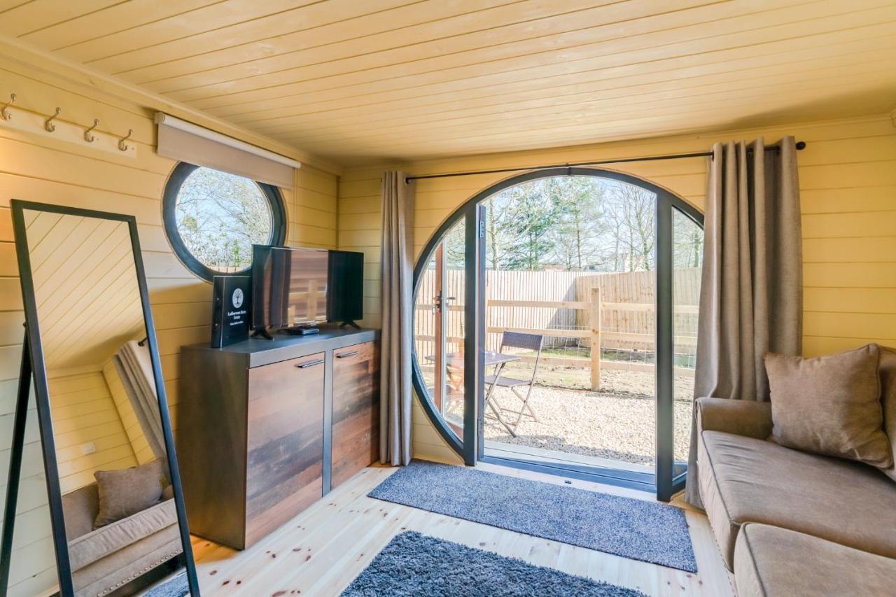Вилла Laburnum Farm Estate Alderton  Экстерьер фото