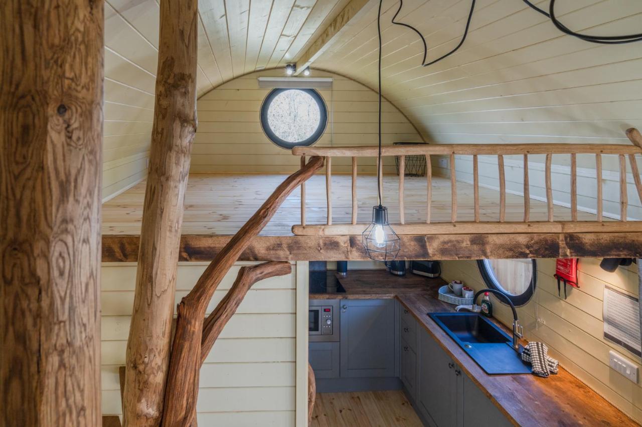 Вилла Laburnum Farm Estate Alderton  Экстерьер фото