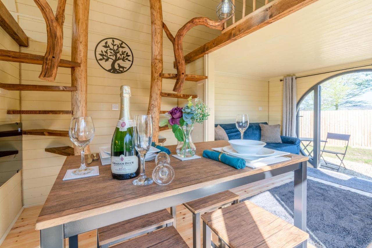 Вилла Laburnum Farm Estate Alderton  Экстерьер фото