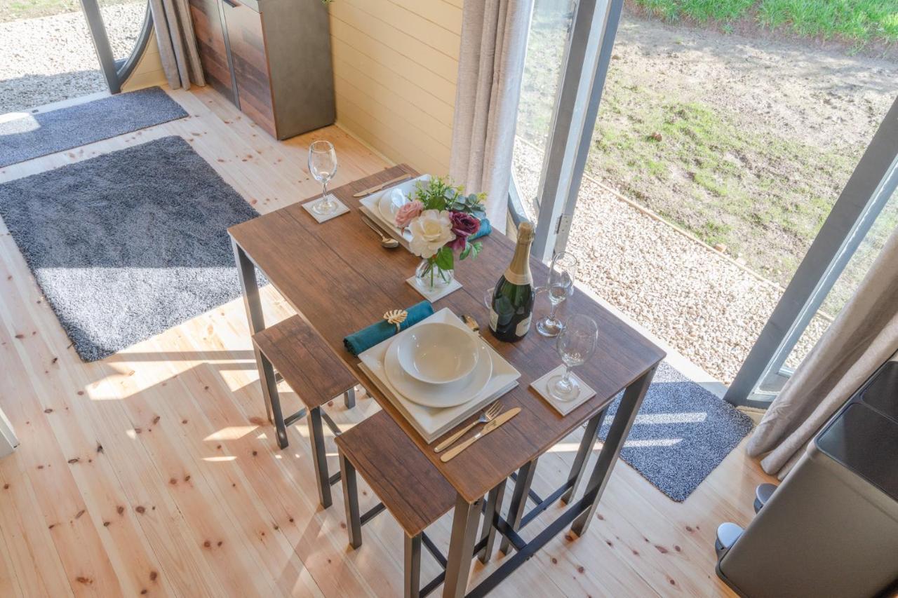 Вилла Laburnum Farm Estate Alderton  Экстерьер фото